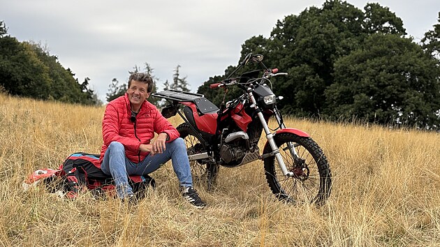 Konstrukt�r Milo� V�clav se svoj� �l�taj�c� motorkou