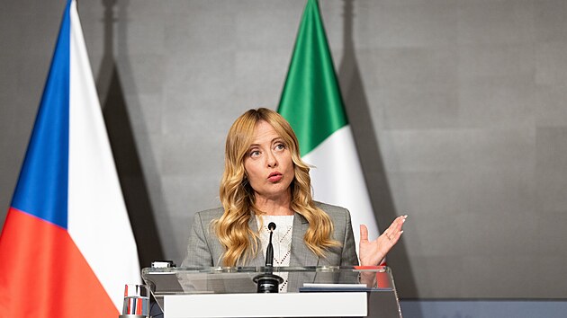 Italská premiérka Giorgia Meloniová na schůzi v Praze. Pozval ji premiér Andrej...