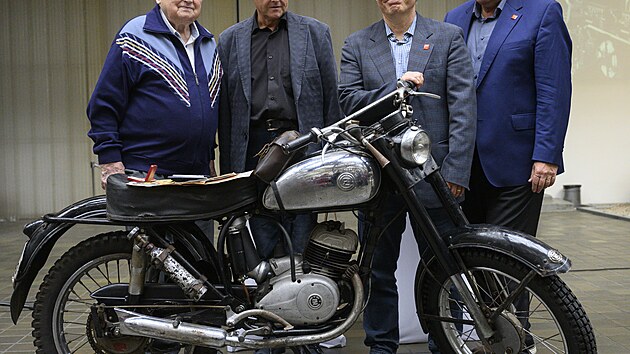 Slavnostn� p�ed�n� z�vodn�ho motocyklu �Z 125 Miloslava Sou�ka do sb�rky N�rodn�ho technick�ho muzea, 22. z��� 2026, Praha.