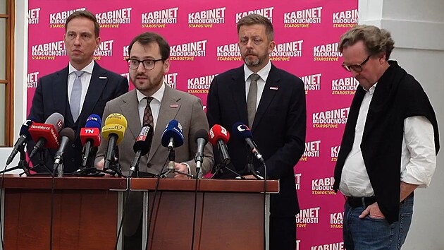Bavme se o bezpečnostní situaci v Evropě, žádá Rakušan Babiše, ať svolá strany