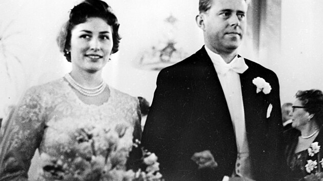 Princess Astrid Married Divorced Man Despite Church Opposition - News Directory 3