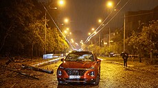 Po ruském raketovém útoku v Kyjev� zem�eli nejmén� dva lidé, dal�í jsou...