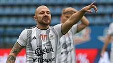 Jakub Hora v dresu bud�jovického Dynama.