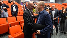 Volba nového rektora Univerzity Tomá�e Bati ve Zlín�. Na dal�í �ty�i roky se...
