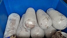 Celníci zadr�eli v dodávce stovky kilogram� nechlazeného kebabu. (25. zá�í 2026)