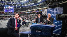 Po celou sezonu se o vysílání NHL postará zku�ený tým redaktor� a komentátor�...