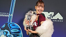 Lisa z jihokorejské skupiny Blackpink má cenu pro nejlep�í popový videoklip...