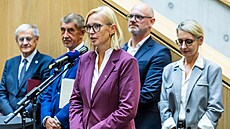 Univerzita Karlova otev�ela v Hradci Králové supermoderní kampus pro studenty...
