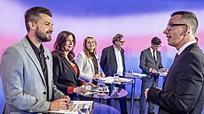 Superdebata kandidát� na pra�ského primátora. Na snímku Jan Hu�bauer (ANO) a...