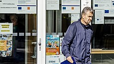 Masarykova základní �kola v Újezd� nad Lesy se za zp�ísn�ných hygienických...