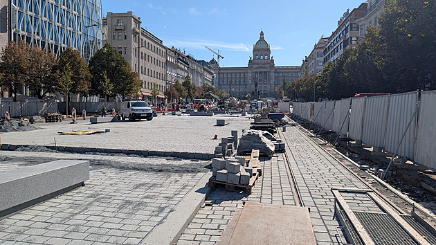 Koleje na Václaváku jsou zpět. Po 46 letech spojily Vinohradskou se středem náměstí