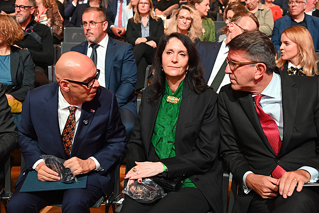 Hanba, křičeli na Klempíře na festivalu ve Frankfurtu. Kritizovala i Denemarková