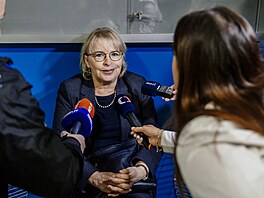 V pond�lí se k Obvodnímu soudu pro Prahu 9 vrátila kauza Dozimetr. Jako...