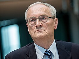 August Hanning (2. �íjna 2015)