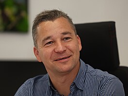 Čtyřiačtyřicetiletý Aleš Boháč, který už osm let coby starosta vede obvod...