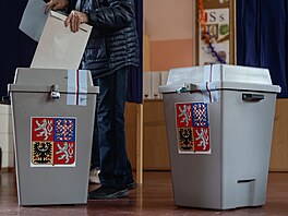 V �esku za�aly komunální a senátní volby. (9. zá�í 2026)