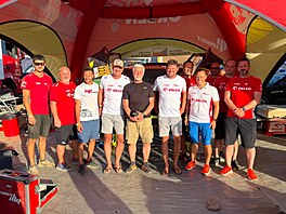 �Kamarád z Dakaru Petr Pavel nás nav�tívil i na Rallye du Maroc. D�kujeme!�...