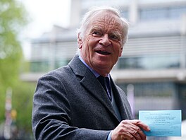 Britský spisovatel a politik Jeffrey Archer (25. dubna 2022)