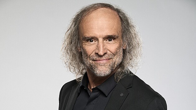 Zdeněk Papoušek.