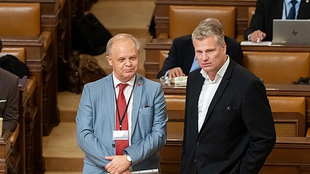 V Poslaneck� sn�movn� se konala  mimo��dn� sch�ze p�ed hlasov�n�m o ned�v��e vl�d�. Na sn�mku je Filip Turek (Motorist� sob�). (1. ��jna 2026)