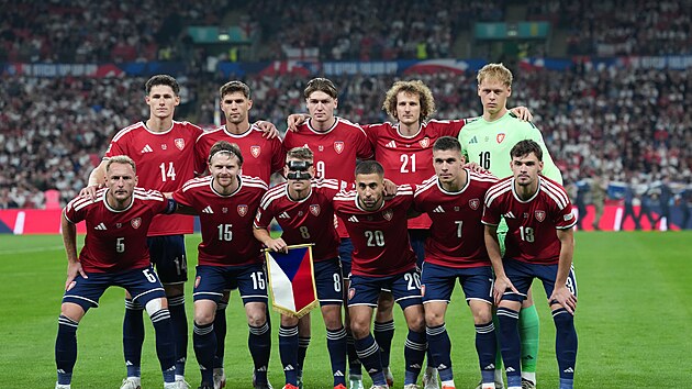 �eský tým p�ed utkáním Ligy národ� proti Anglii v Londýn�.