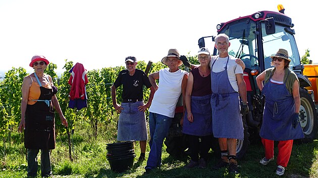 Za n�v�t�vu stoj� Alsasko hlavn� na podzim b�hem vinobran�.