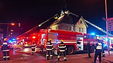 V � umperku hořelo v ubytovnÄ�, hasiÄ�i evakuovali 14 lid�­, škoda je přes milion