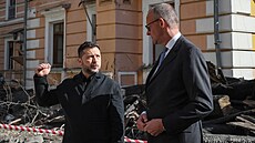 Ukrajinský prezident Volodymyr Zelenskyj a n�mecký kanclé� Friedrich Merz...