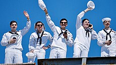Americká letadlová lo� USS Abraham Lincoln doplula k domovské základn� u San...