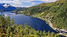 Norský fjord Førde je jednoho z nejzachovalej�ích fjord� v zemi, obyvatelé...