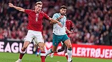 Dánský úto�ník Rasmus Højlund b�hem duelu Ligy národ� mezi Dánskem a...