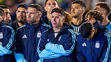 Argentinský st�edopola� po zápase jen t�ko zadr�oval slzy.