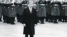 Krátké nohavice. P�itom za v�ím byly �le...