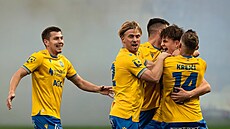 Fotbalová p�íprava FK Teplice - Dynamo Drá��any.  Domácí slaví gól Mat�je...