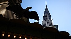 Jednu z nejvýrazn�j�ích dominant Manhattanu, mrakodrap Chrysler Building, �eká...