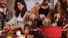 Sva�ák�m odzvonilo. Jägermeister Winter Edition p�iná�í horký drink s v�ní...