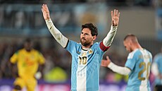 Lionel Messi se lou�í s argentinskou reprezentací v duelu s Beninem.