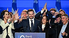 �éf separatistické Quebecké strany (PQ) Paul St-Pierre Plamondon slaví...