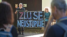 Narození Václava Havla si lidé p�ipomn�li pochodem z Trutnova na Hráde�ek. (3....