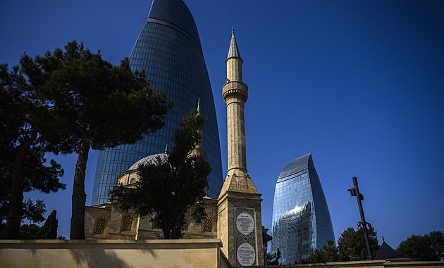 Ázerbájdžán se rozhádal s Turky. Věrné spojenectví pokazily děti v hidžábech