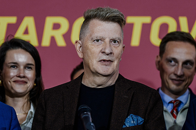 STAN může ovládnout Senát, nakročeno má Řehka i Padevět