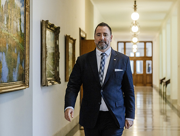Nejvíc má platový tarif růst nejhůř odměňovaným a lidem na začátku kariéry