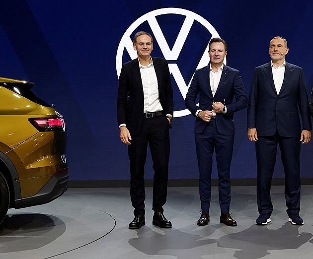 Volkswagen plánuje zmrazit mzdy do roku 2030, týká se to i Škody, tvrdí odboráři
