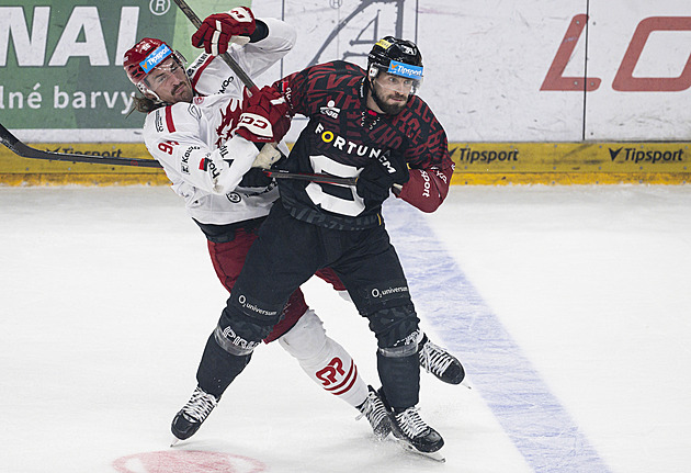 ONLINE: Sparta hraje v ostrém duelu proti Třinci, Boleslav dál odskakuje Hradci