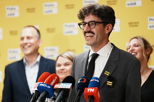 Boj o pražský magistrát: o první místo se přetahuje SPOLU a STAN