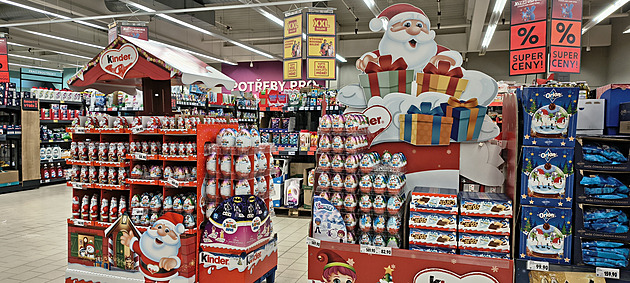 V Kauflandu vypukly Vánoce. Tlačí nás do toho čím dál dřív, stěžují si zákazníci