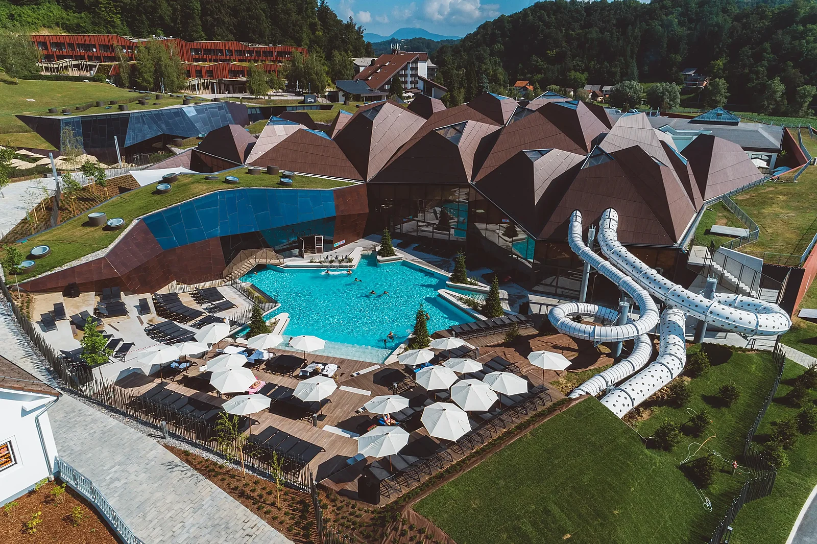 Atomové lázně zněly děsivě, dnes lákají na luxus. Češi je teprve objevují