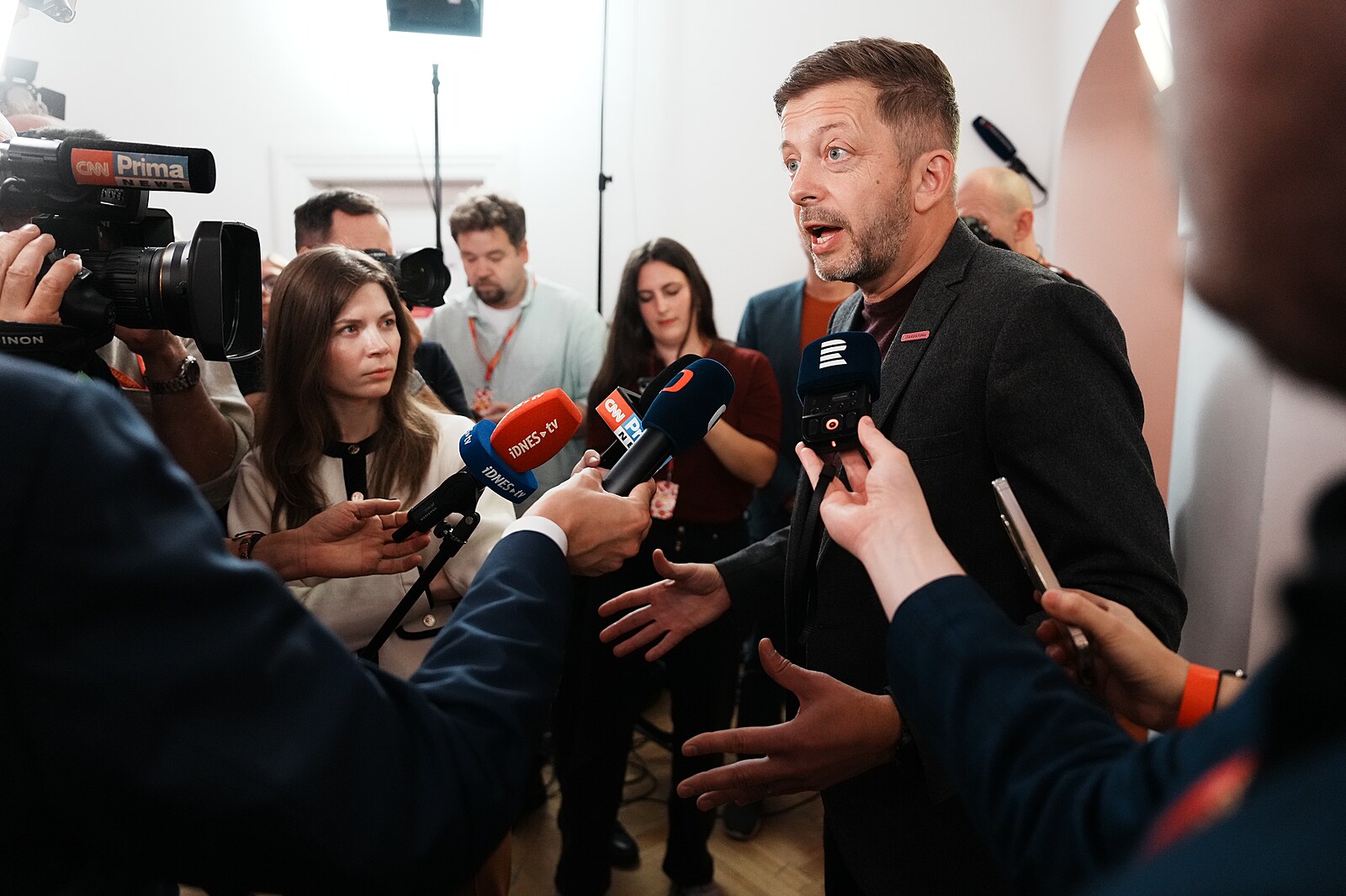 Volby do Senátu 2026 ONLINE: Starostové mají jistých deset senátorů, mezi nimi Řehku, Půtu i Padevěta