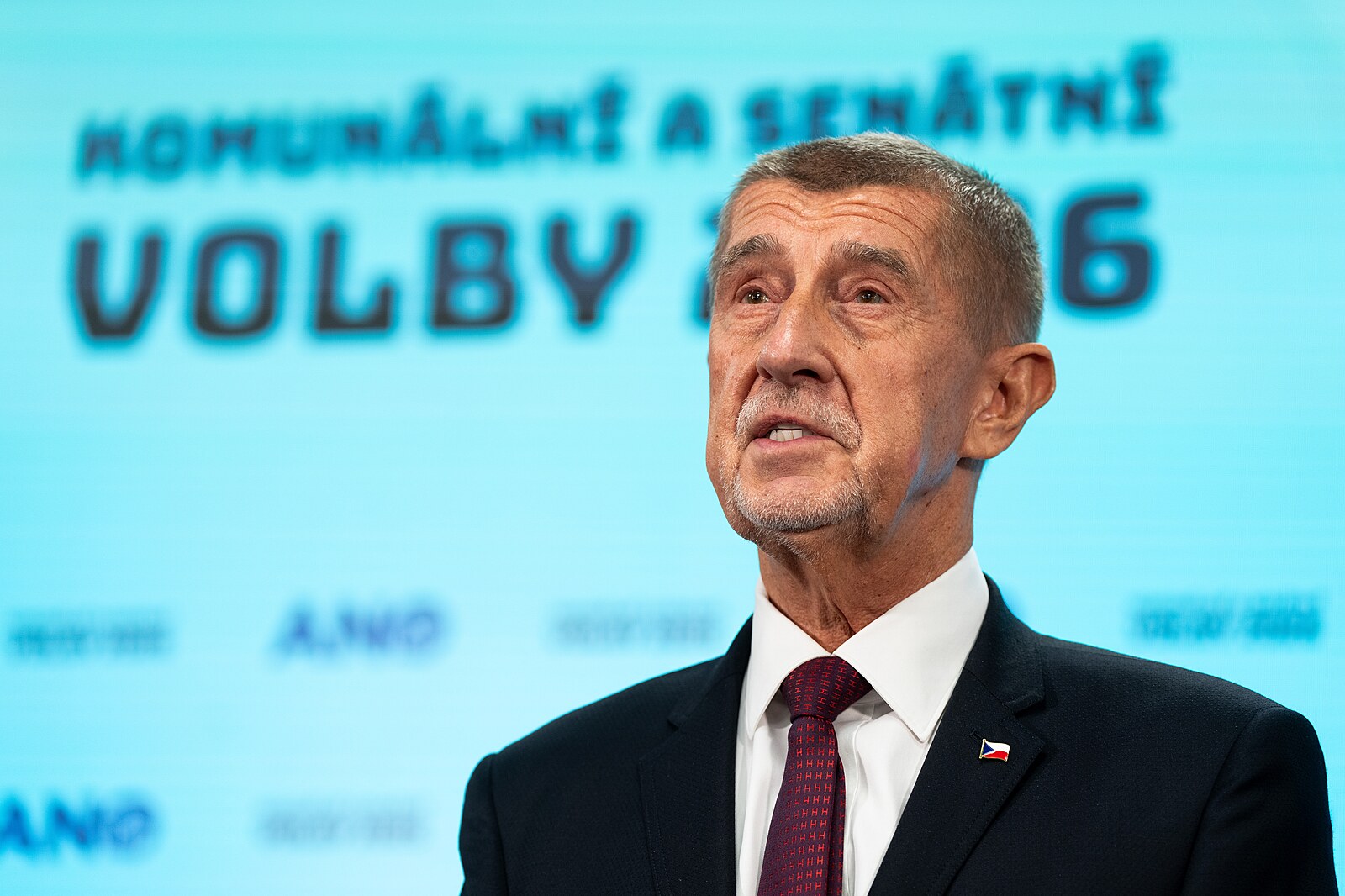 Politický diář: Decroix expertkou na rodinu, Zeman na abstinenci. A Babiš už ví, co je to Praha