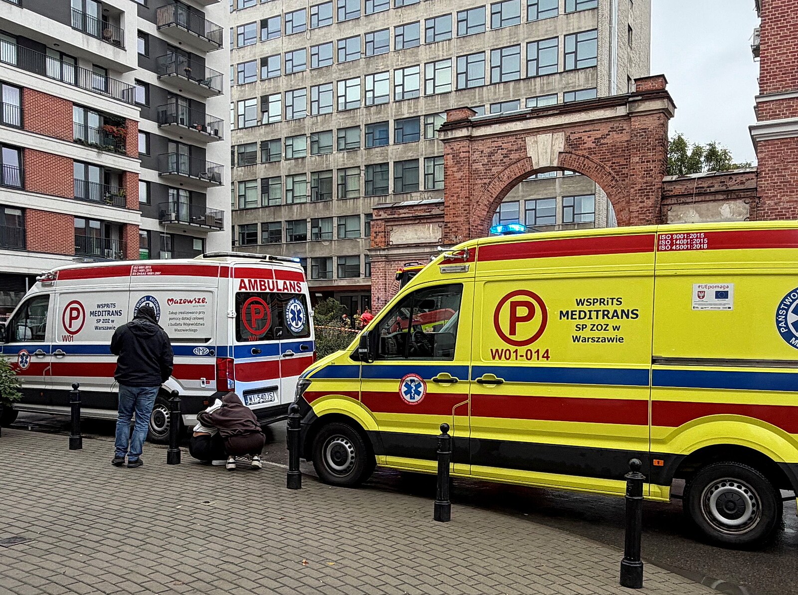Polskem otřásl třetí školní incident za týden. Žena útočila ostrým předmětem